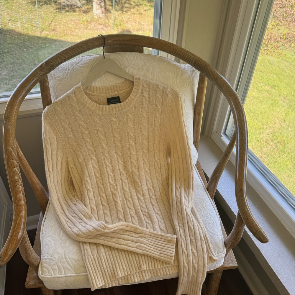 100% Cashmere Sweater